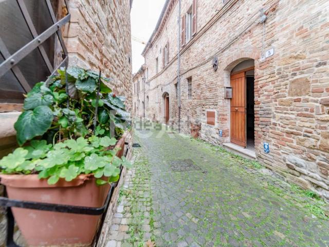 Villetta indipendente in vendita di 245 m² in Via F. Lamponi, 5