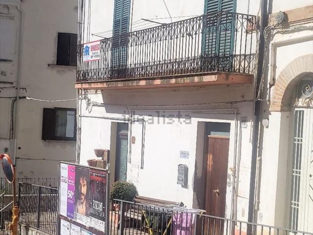 Villetta indipendente in vendita di 245 m² in Via Luigi Cinalli, 44
