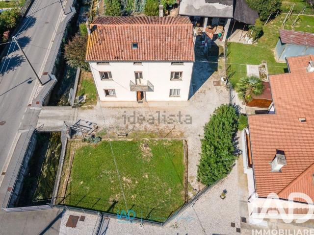 Villetta indipendente in vendita di 245 m² in Via Molino, 4