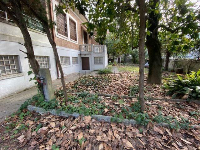 Villetta indipendente in vendita di 245 m² in Viale Ivo Oliveti