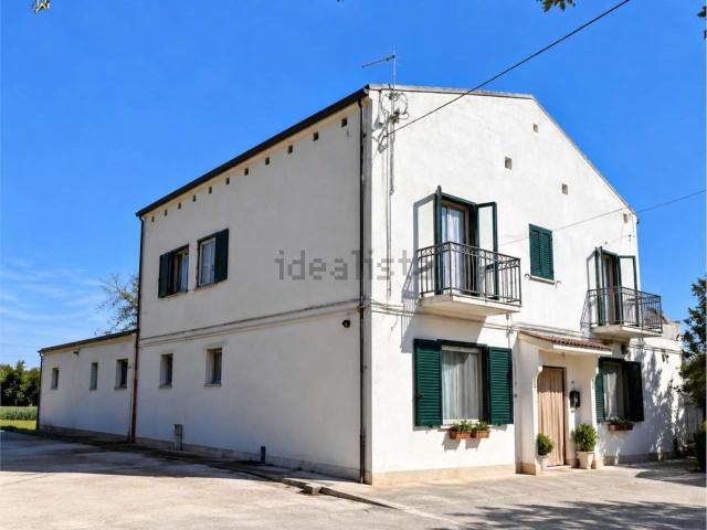 Villetta indipendente in vendita di 245 m² in Contrada Difesa Nuova