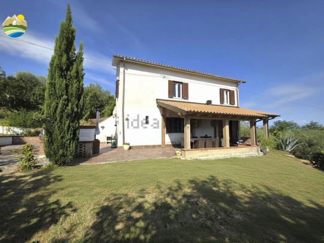 Villetta indipendente in vendita di 245 m² in Contrada Muraglie