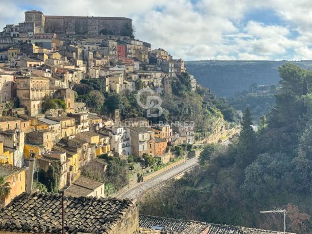 Villetta indipendente in vendita di 245 m² in Corso Mazzini, 151