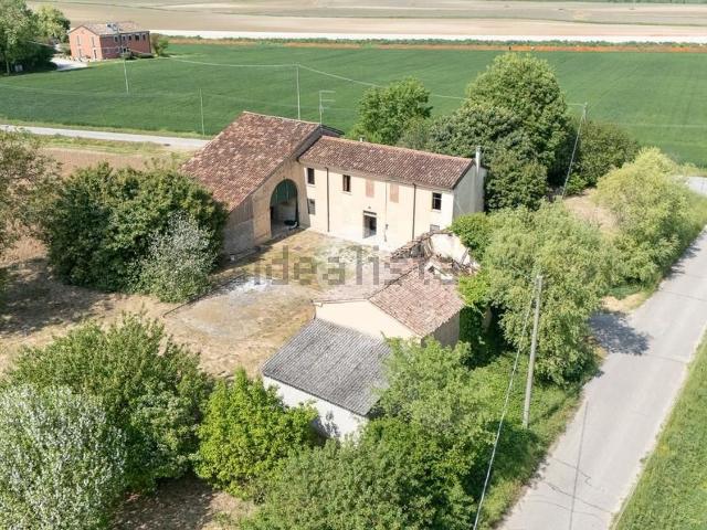 Villetta indipendente in vendita di 245 m² in Strada Picco, 2