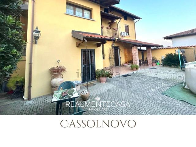 Villetta indipendente in vendita di 246 m²