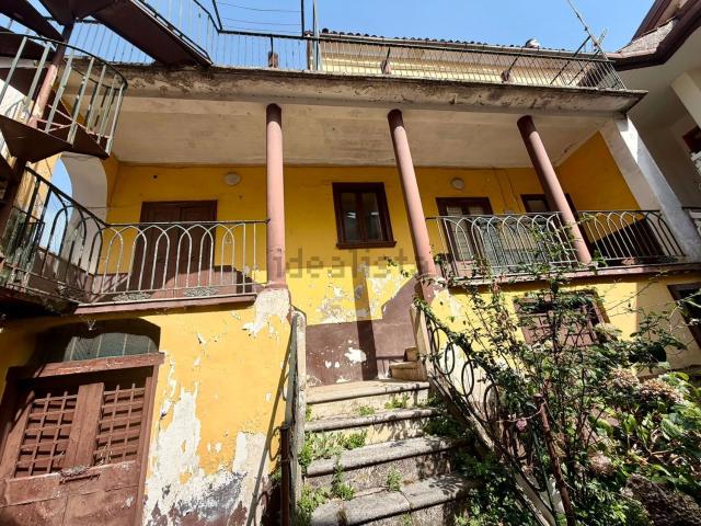 Villetta indipendente in vendita di 246 m² in Via Vescovi Cocchia