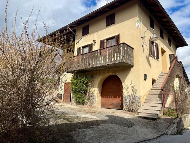 Villetta indipendente in vendita di 246 m² in Via Vittorio Emanuele III, 4