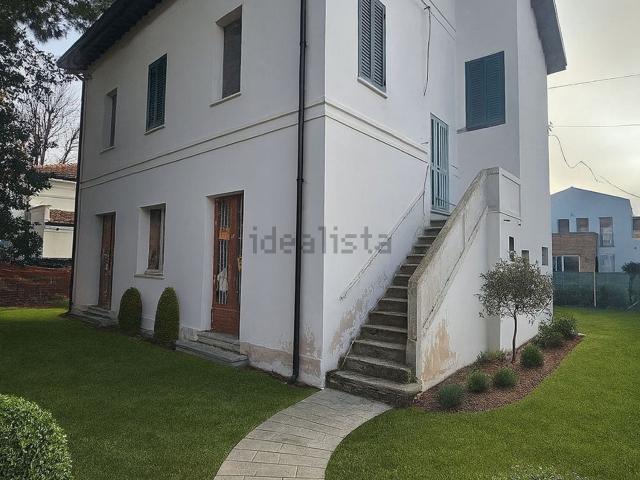 Villetta indipendente in vendita di 246 m² in Viale Arrigo Boito, 10