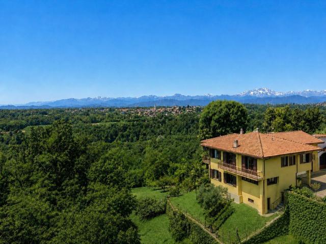 Villetta indipendente in vendita di 247 m² in Via Castello, 5