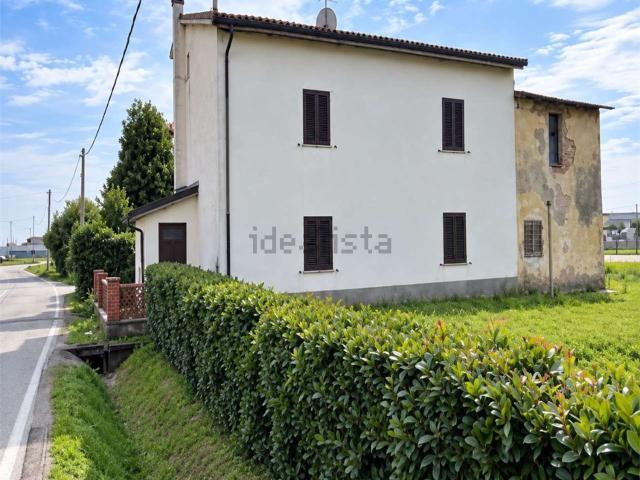 Villetta indipendente in vendita di 247 m² in Via delle Corti, 35