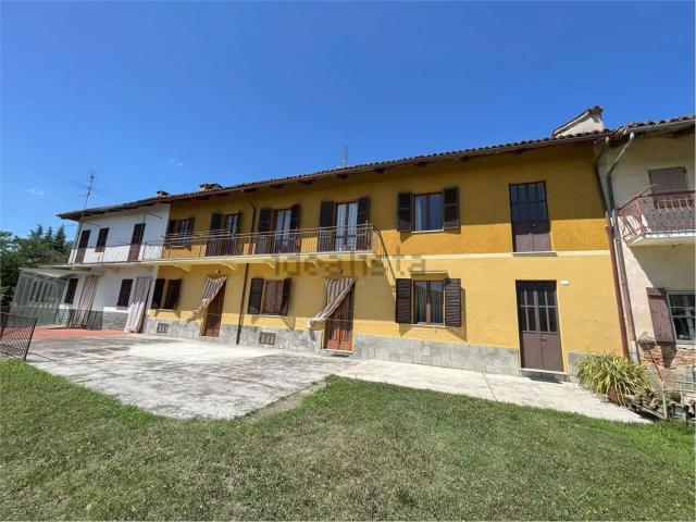 Villetta bifamiliare in vendita di 247 m² in Via Vallia, 24