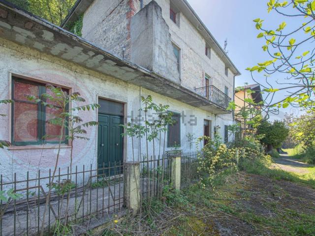 Villetta indipendente in vendita di 247 m² in Contrada Pizzone