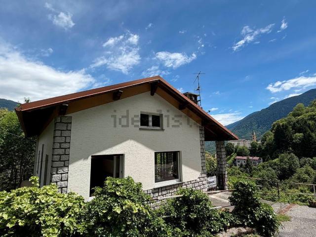 Villetta indipendente in vendita di 247 m² in Piazza Roma