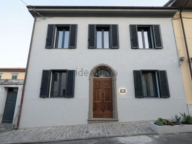 Villetta indipendente in vendita di 248 m² in Via Pietro Grocco, 30