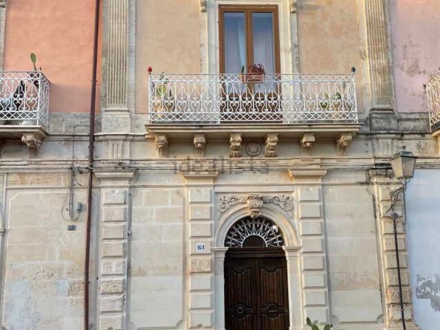 Villetta indipendente in vendita di 249 m²