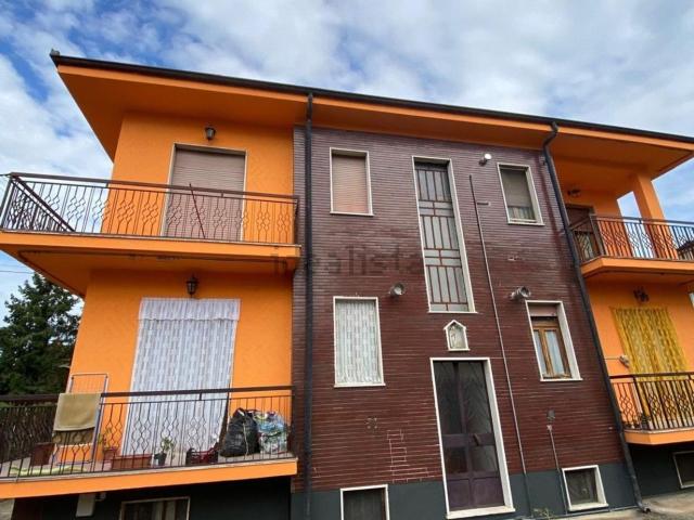 Villetta indipendente in vendita di 249 m² in Via Bornaresio, 66