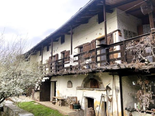 Villetta indipendente in vendita di 249 m² in Borgo Rocca Cordera, 3
