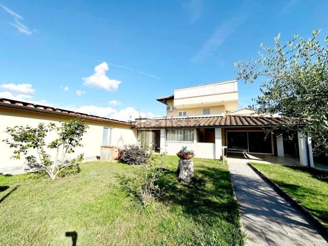 Villetta indipendente in vendita di 250 m²