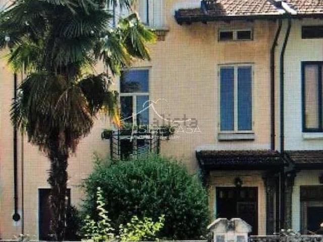 Villetta indipendente in vendita di 250 m²