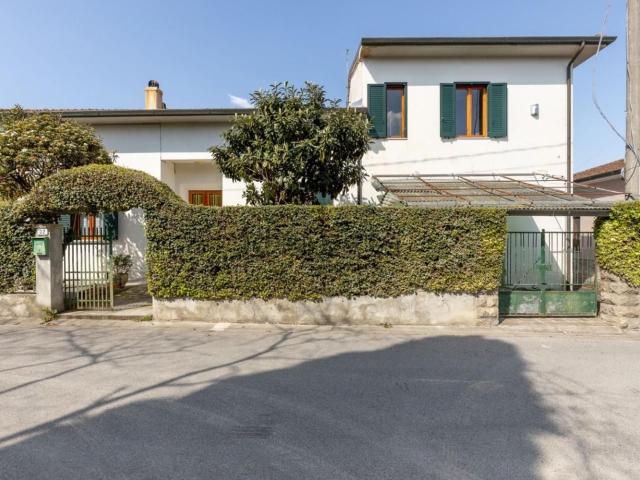 Villetta indipendente in vendita di 250 m²