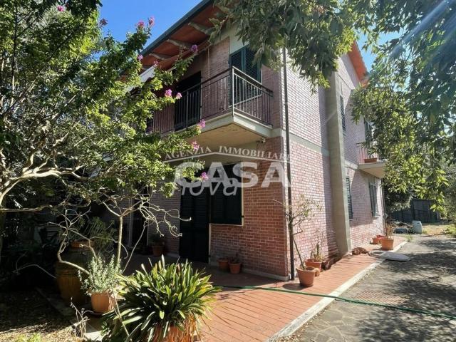 Villetta indipendente in vendita di 250 m²