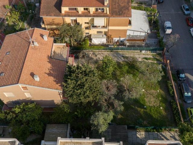 Villetta indipendente in vendita di 250 m² in Via Correggio, 18