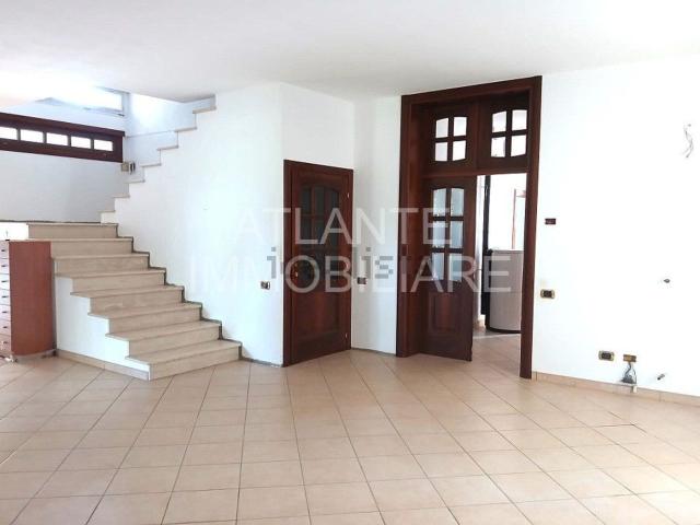 Villetta indipendente in vendita di 250 m² in Via Cà Fantino
