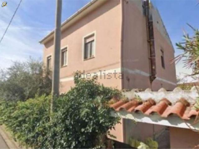 Villetta indipendente in vendita di 250 m² in Via Cagliari, 24