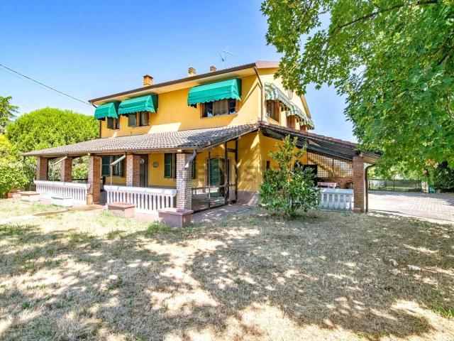 Villetta indipendente in vendita di 250 m² in Via Canova