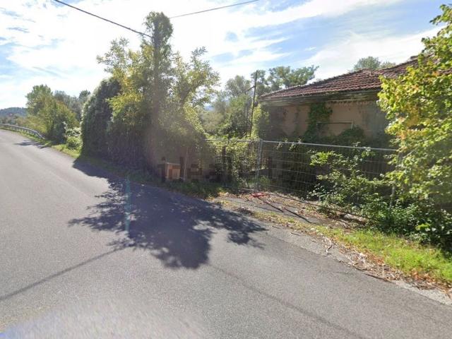 Villetta indipendente in vendita di 250 m² in Via Chiesa Nuova, 146