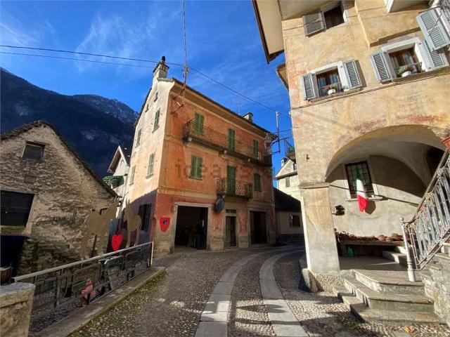 Villetta indipendente in vendita di 250 m² in Via A. Lincio, 22