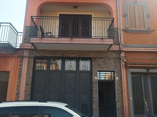 Villetta indipendente in vendita di 250 m² in Via Acqua Bongiardo