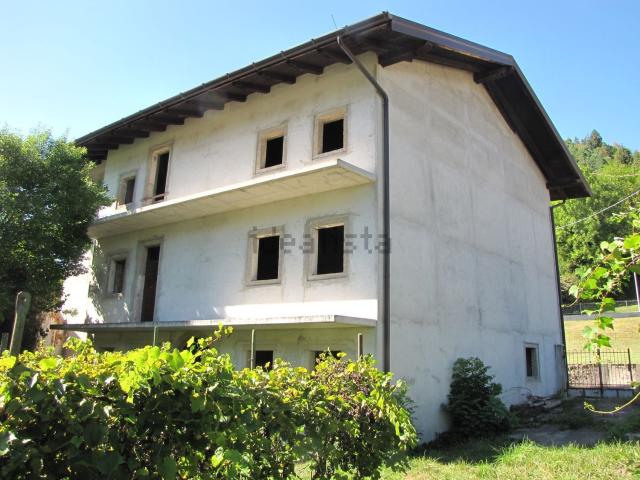 Villetta indipendente in vendita di 250 m² in Via Alta, 13