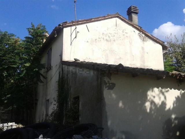 Villetta indipendente in vendita di 250 m² in Via Ausa
