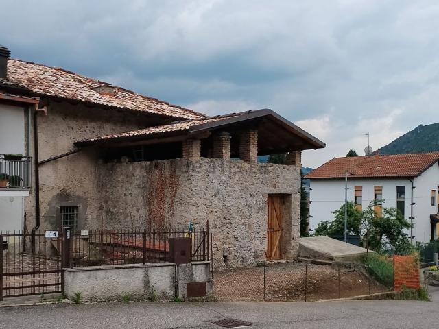 Villetta indipendente in vendita di 250 m² in Via Botta, 41