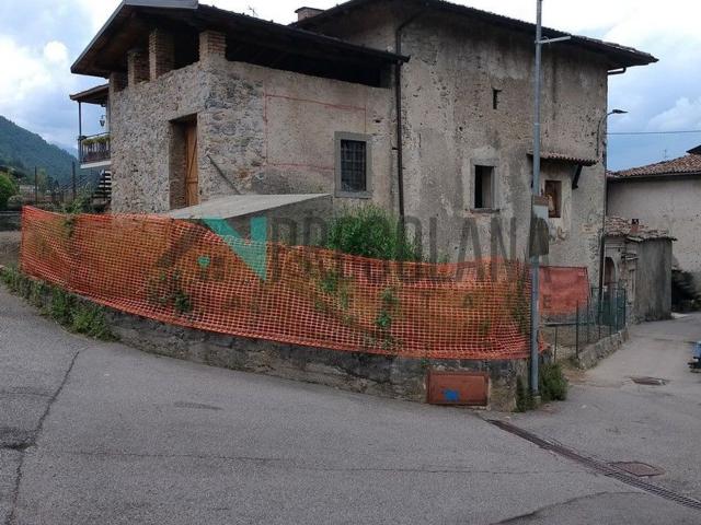 Villetta indipendente in vendita di 250 m² in Via Botta, 43