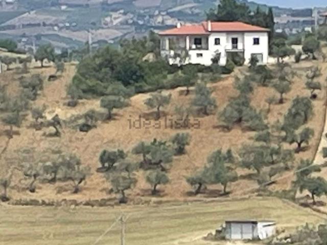 Villetta indipendente in vendita di 250 m² in Via Belvedere, 27