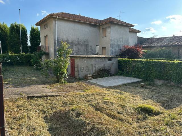 Villetta indipendente in vendita di 250 m² in Via G. Quarenghi