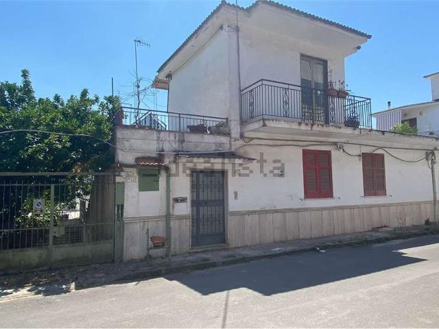 Villetta indipendente in vendita di 250 m² in Via Giacomo Matteotti, 16