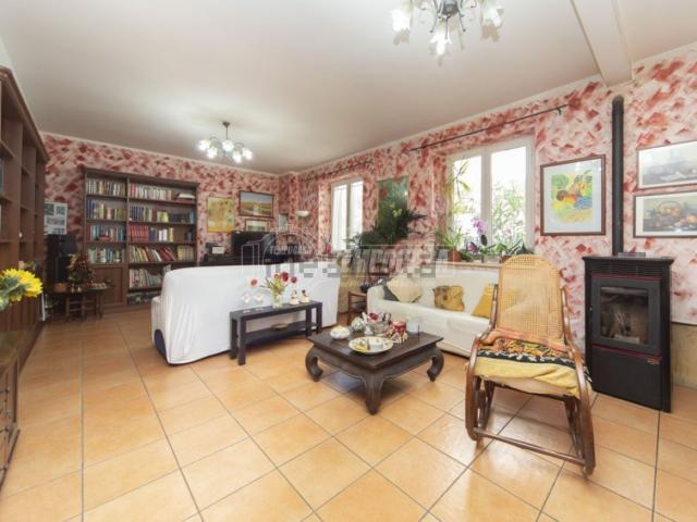 Villetta indipendente in vendita di 250 m² in Via dei Pittori, 20