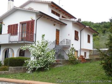 Villetta indipendente in vendita di 250 m² in Via della Zolfaia