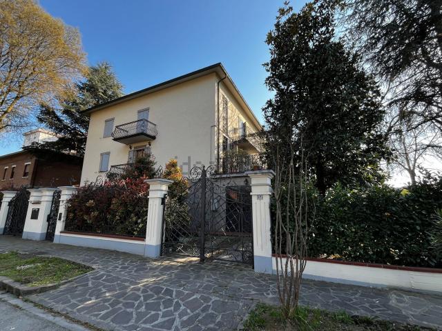 Villetta indipendente in vendita di 250 m² in Via F. D. Roosevelt, 25