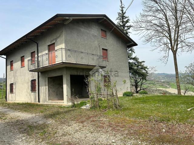 Villetta indipendente in vendita di 250 m² in Via Fondovalle Vecchia, 13