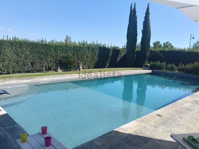 Villetta indipendente in vendita di 250 m² in Via fornello