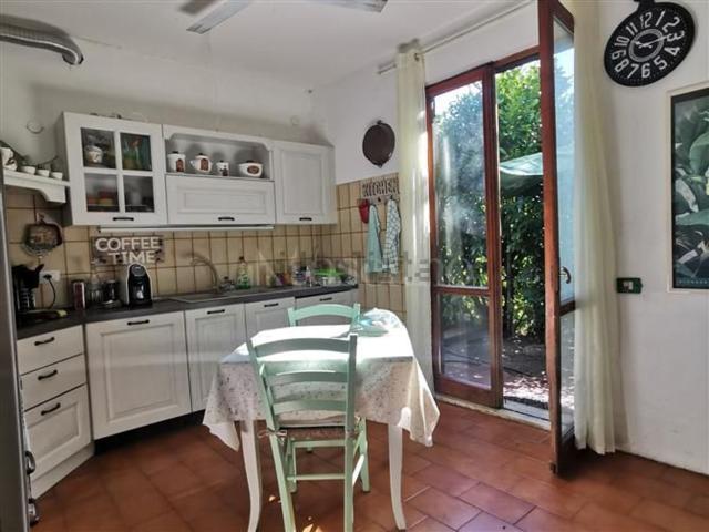 Villetta indipendente in vendita di 250 m² in Via Francia
