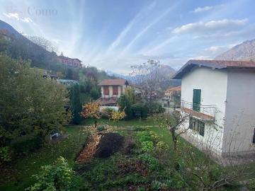 Villetta indipendente in vendita di 250 m² in Via L. Cadorna, 101