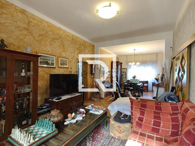 Villetta indipendente in vendita di 250 m² in Via Luciano Montaspro, 75