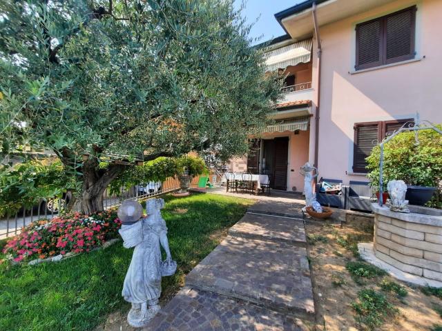 Villetta indipendente in vendita di 250 m² in Via Mulino Vecchio