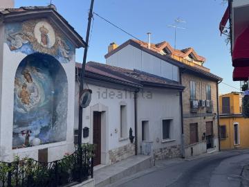 Villetta indipendente in vendita di 250 m² in Via Nostradonna