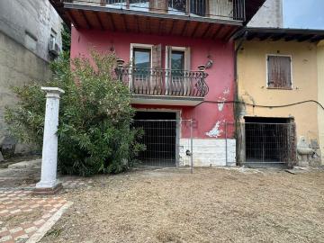Villetta indipendente in vendita di 250 m² in Via Nazionale